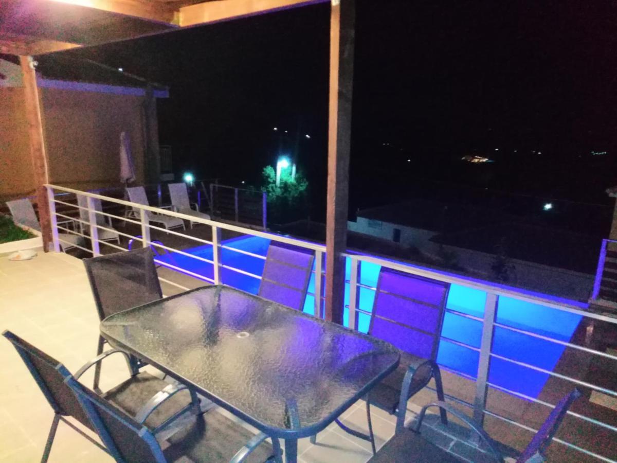 Vila George Sunrise *